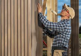 Affordable siding repair and maintenance services in Licking, MO